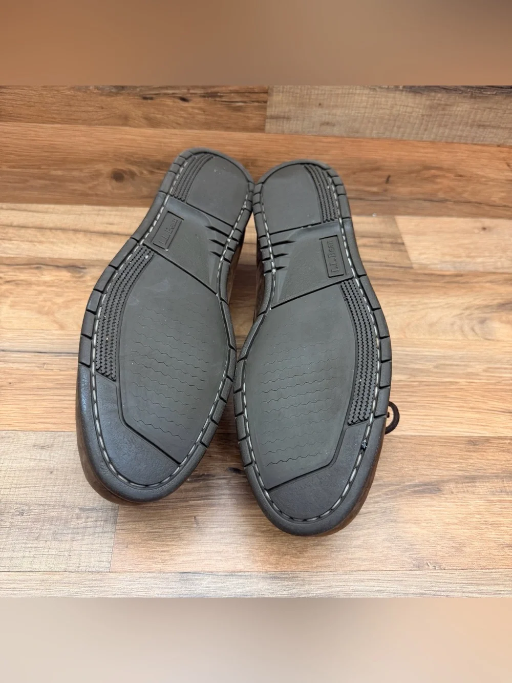 LL Bean Men's size 9.5D Brown Leather Moccasin Driving Loafers
